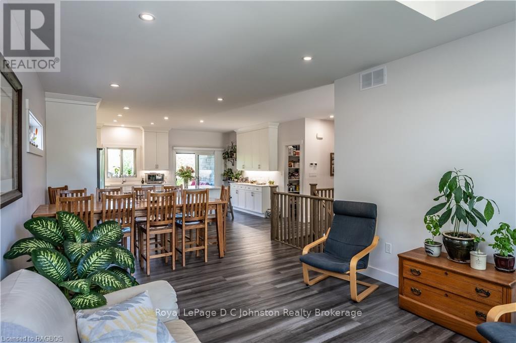 222 Anglesia Street N, Saugeen Shores, Ontario  N0H 2L0 - Photo 19 - X10846978