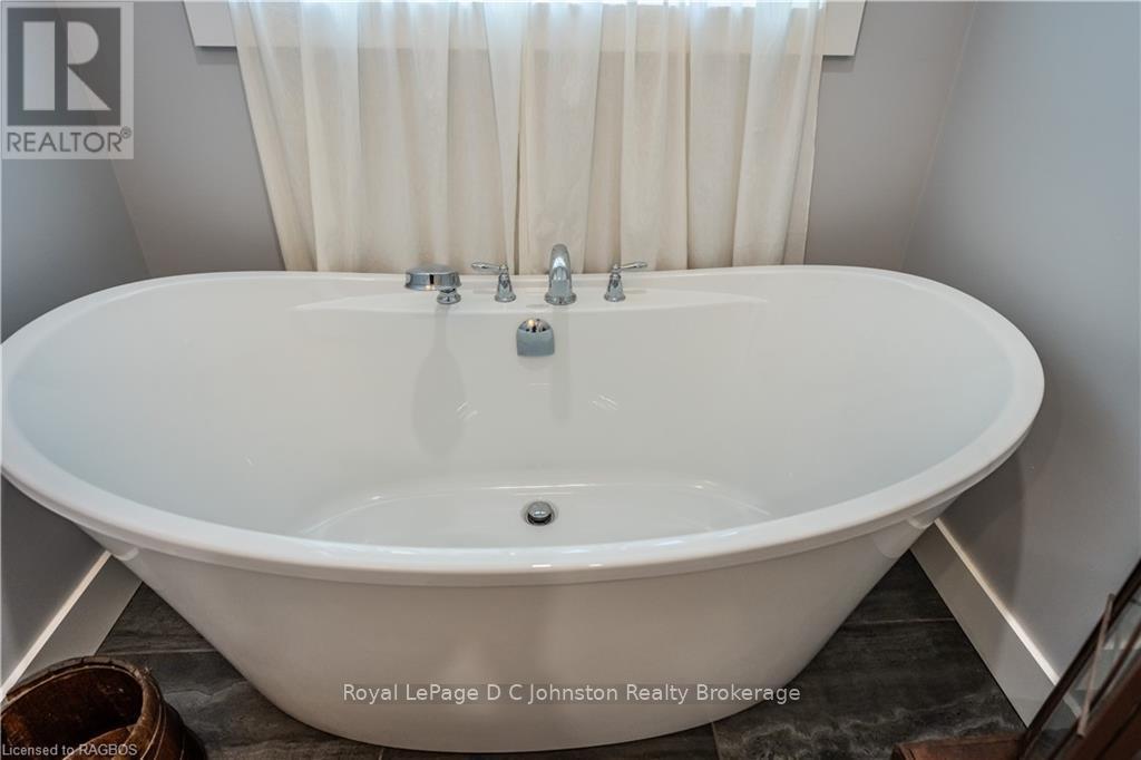 222 Anglesia Street N, Saugeen Shores, Ontario  N0H 2L0 - Photo 24 - X10846978