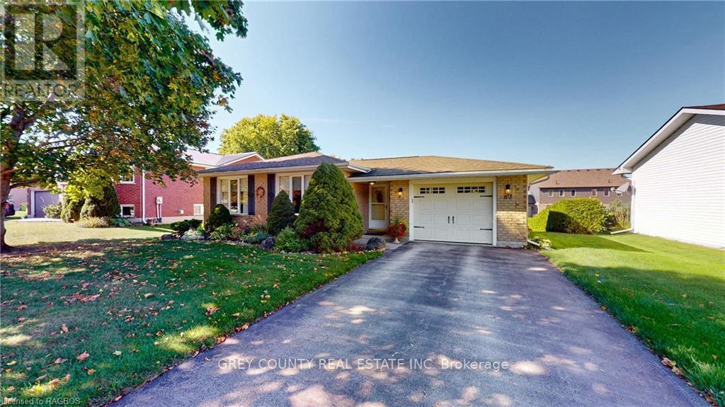 63 Greyview Drive, Grey Highlands, Ontario  N0C 1H0 - Photo 38 - X10846495