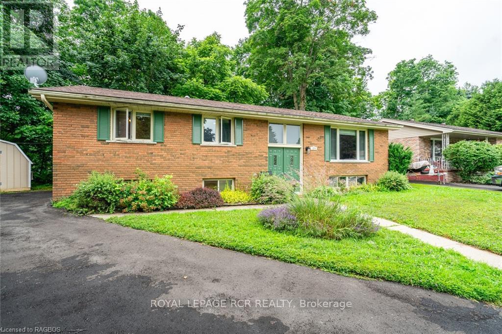 124 6th Avenue E, Owen Sound, Ontario  N4K 2T3 - Photo 3 - X10847019