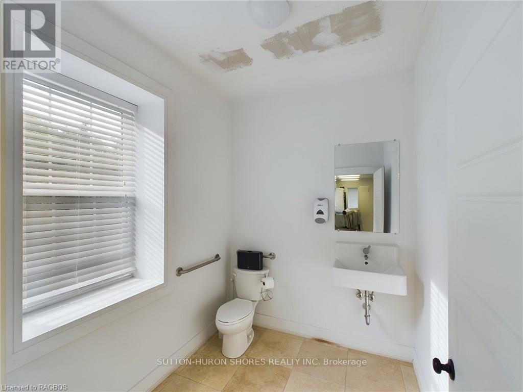 12 Leggett Lane, Kincardine, Ontario  N0G 2T0 - Photo 16 - X10847580