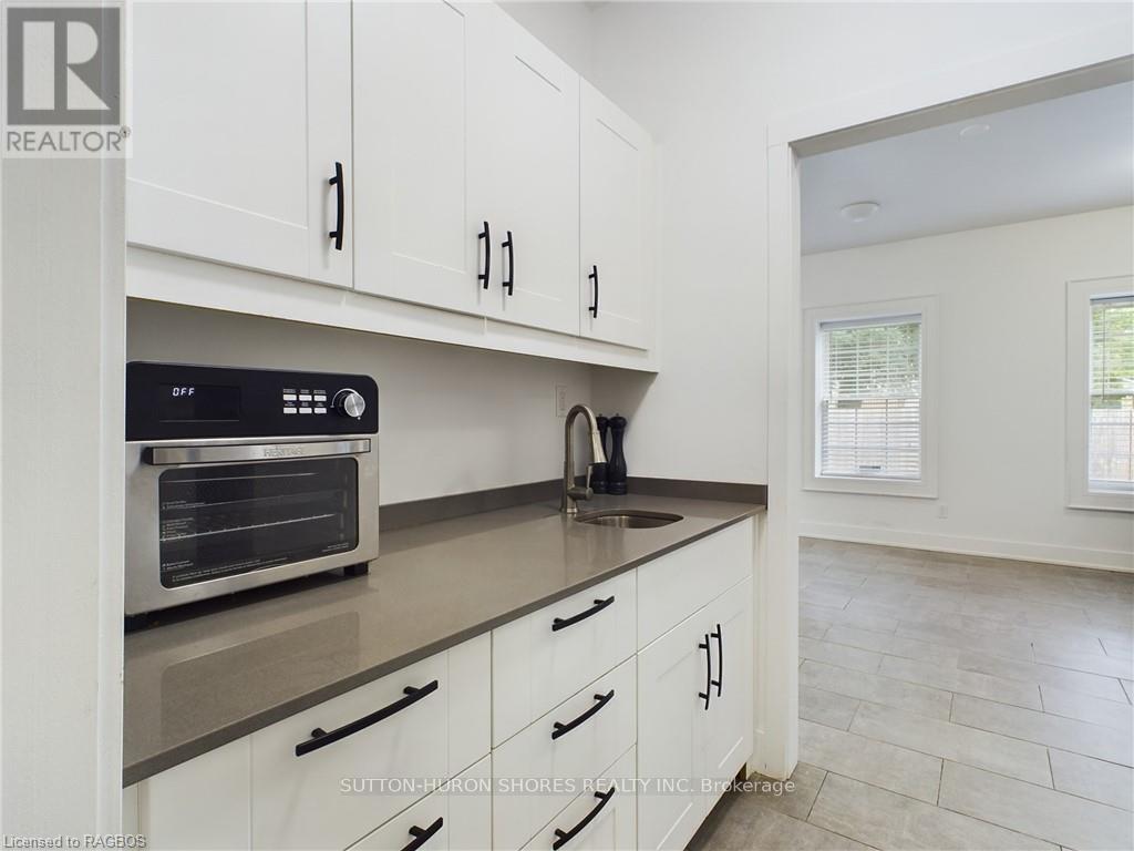 12 Leggett Lane, Kincardine, Ontario  N0G 2T0 - Photo 18 - X10847580