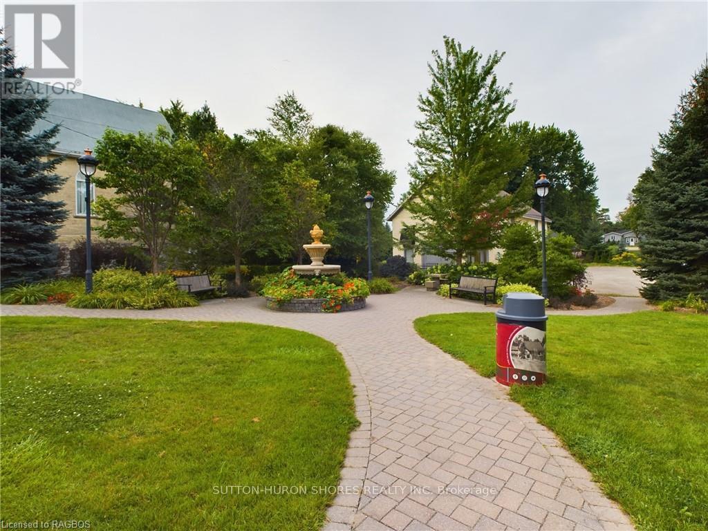 12 Leggett Lane, Kincardine, Ontario  N0G 2T0 - Photo 3 - X10847580