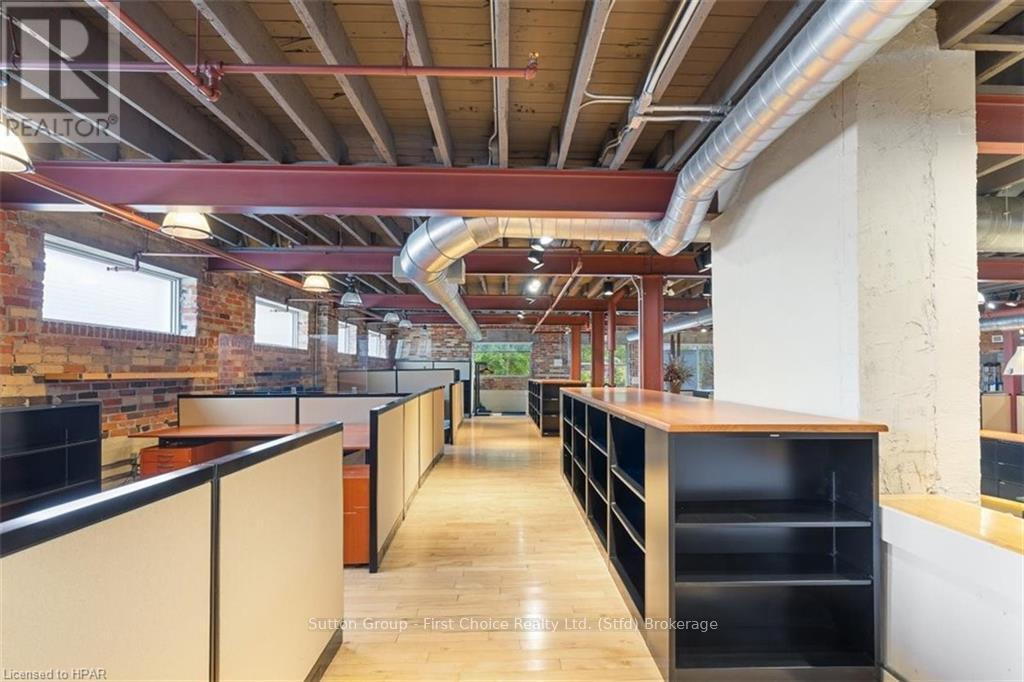 Rear - 107 Erie Street, Stratford, Ontario  N5A 2M5 - Photo 10 - X10782243