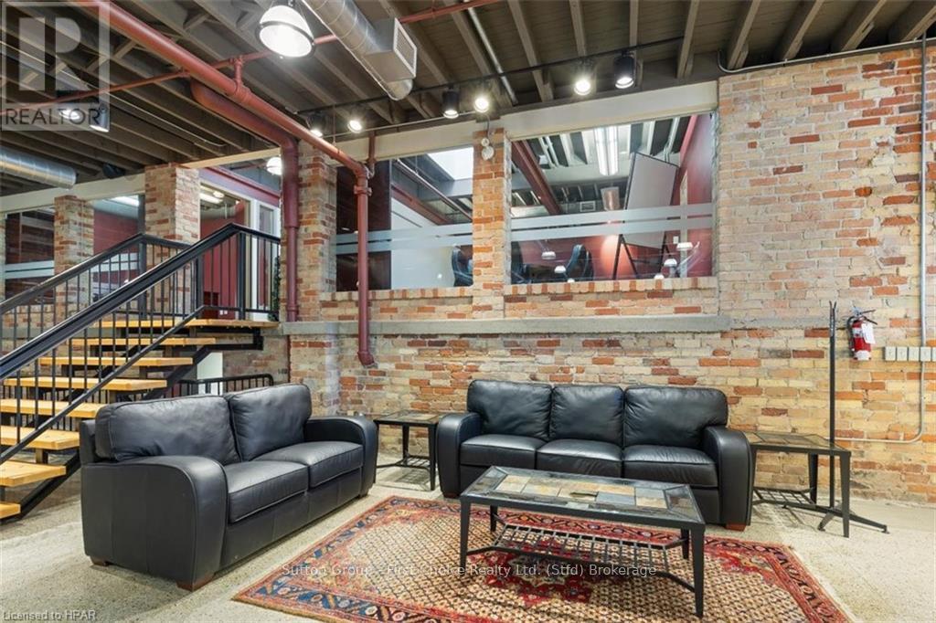 Rear - 107 Erie Street, Stratford, Ontario  N5A 2M5 - Photo 11 - X10782243