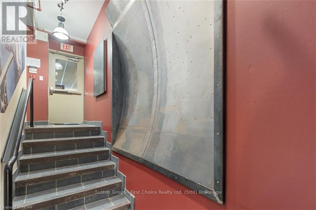 Rear - 107 Erie Street, Stratford, Ontario  N5A 2M5 - Photo 22 - X10782243