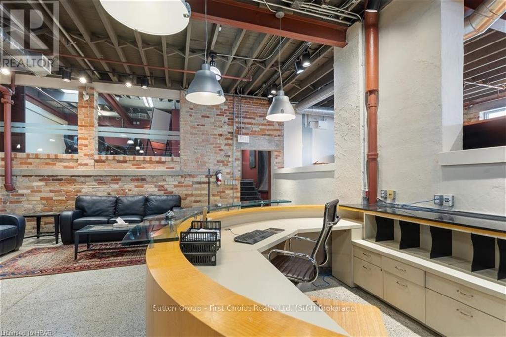 Rear - 107 Erie Street, Stratford, Ontario  N5A 2M5 - Photo 6 - X10782243