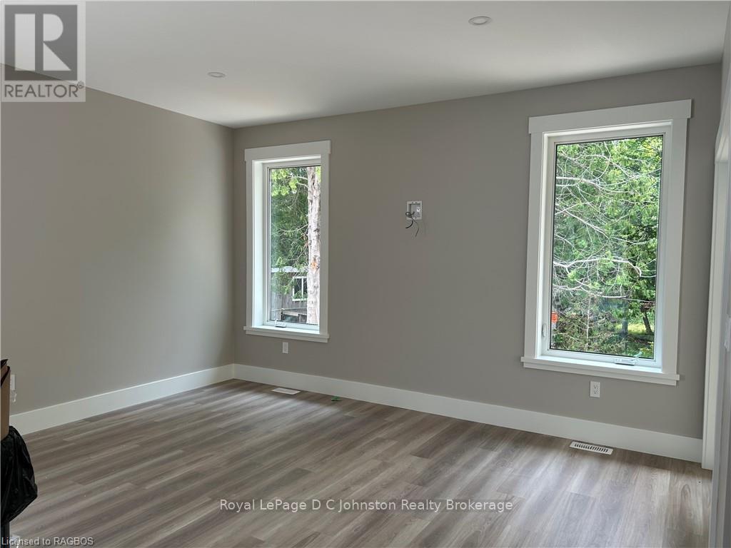 1 - 242 South Rankin Street, Saugeen Shores, Ontario  N0H 2L0 - Photo 3 - X10847055