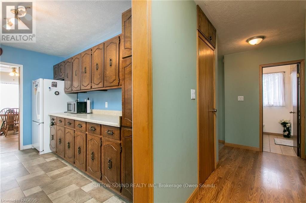 150 Sir Johns Crescent, Georgian Bluffs, Ontario  N0H 2K0 - Photo 15 - X10848085