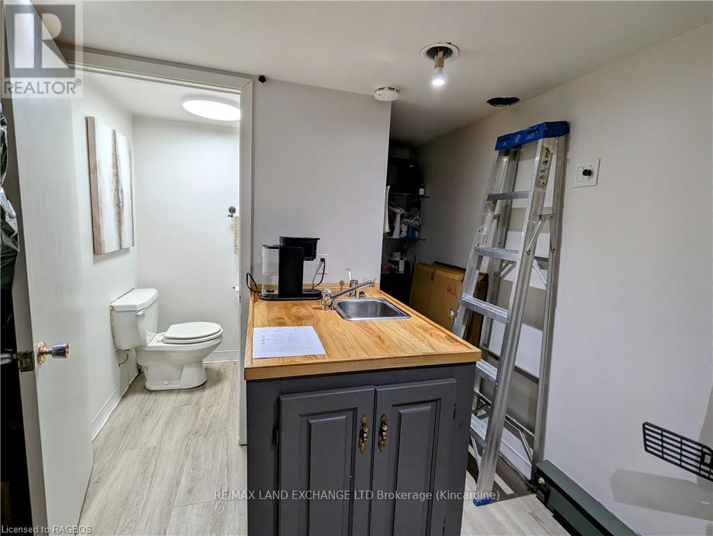 284 Harbour Street, Kincardine, Ontario  N2Z 2X9 - Photo 6 - X10846977