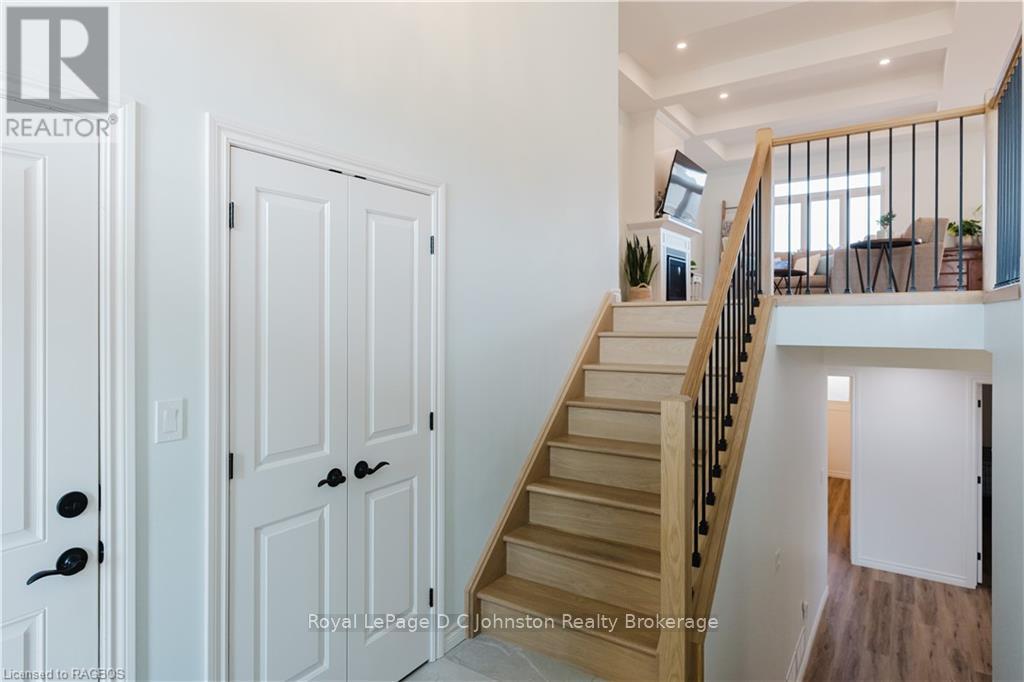 403 Northport Drive, Saugeen Shores, Ontario  N0H 2C8 - Photo 4 - X10847077