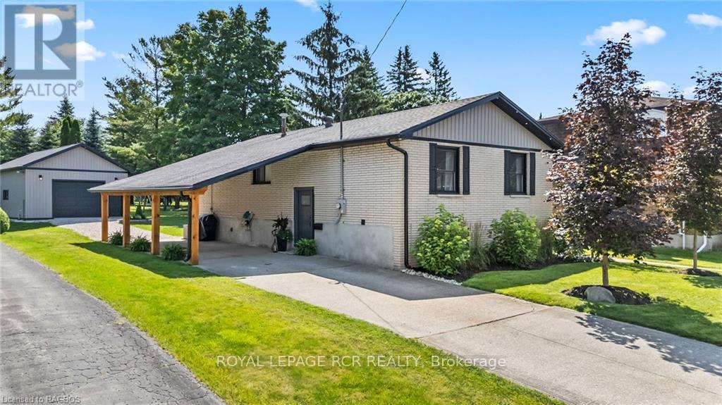 227 12th Avenue, Hanover, Ontario  N4N 2T1 - Photo 1 - X10847833