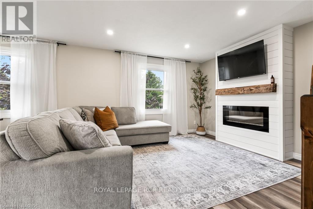 227 12th Avenue, Hanover, Ontario  N4N 2T1 - Photo 5 - X10847833