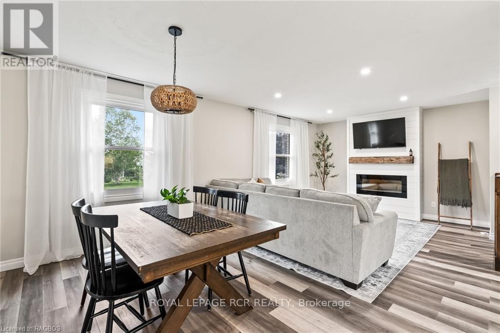 227 12th Avenue, Hanover, Ontario  N4N 2T1 - Photo 7 - X10847833