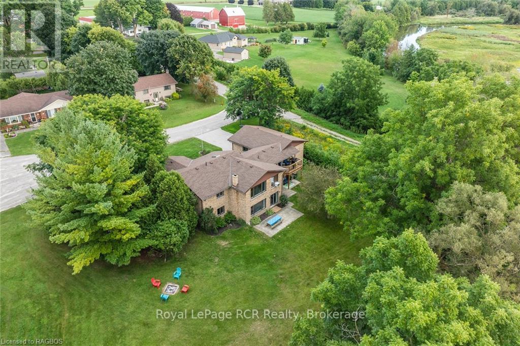 216 Fisher Crescent, West Grey, Ontario  N0G 1C0 - Photo 4 - X10847326