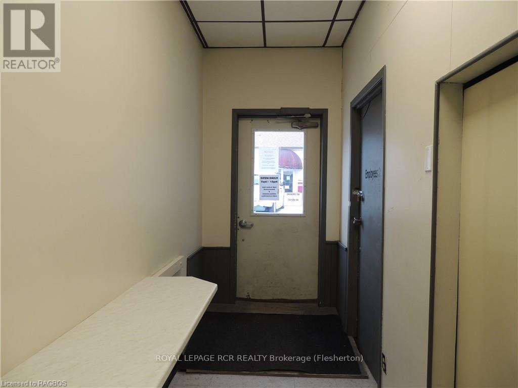 203 Garafraxa Street S, West Grey (Durham), Ontario  N0G 1R0 - Photo 10 - X10848117