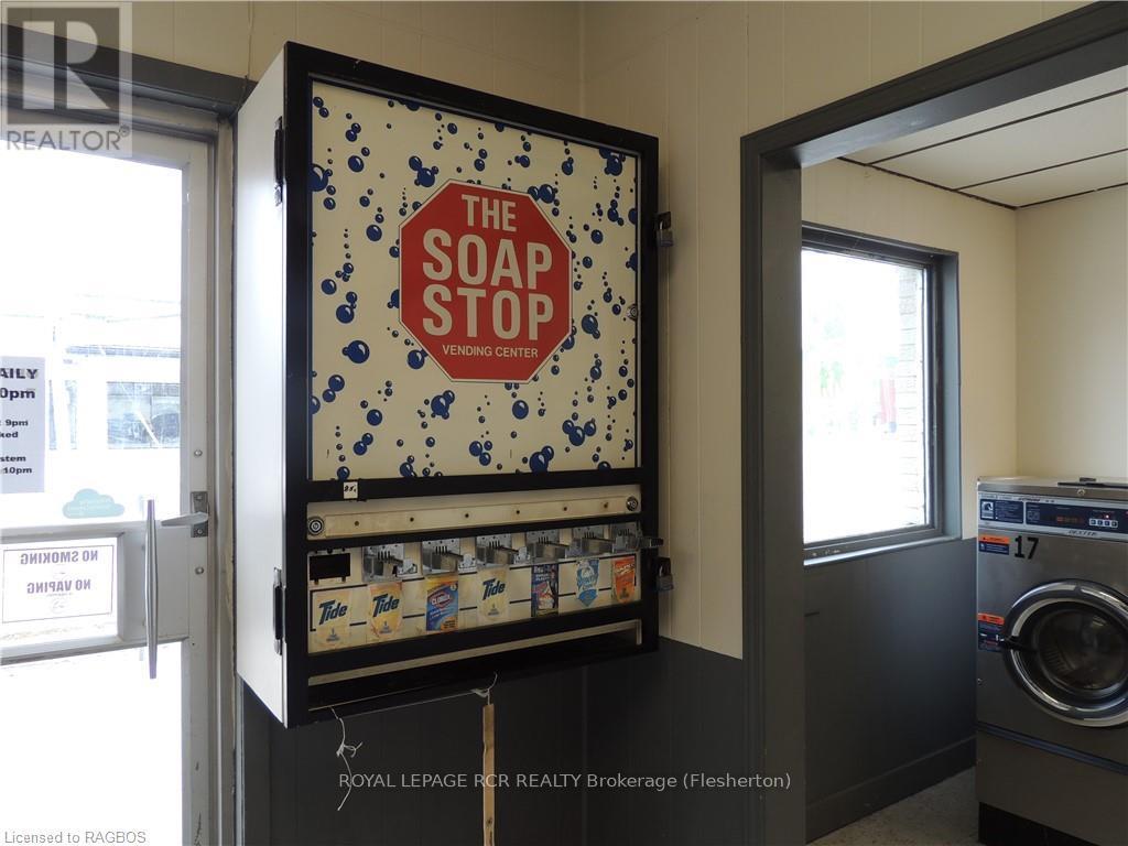 203 Garafraxa Street S, West Grey (Durham), Ontario  N0G 1R0 - Photo 7 - X10848117