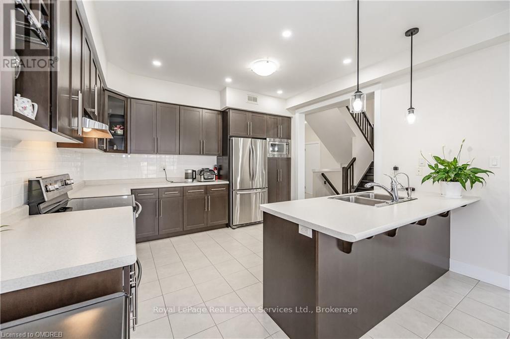 46 Creek Ridge Street, Kitchener, Ontario  N2R 0B6 - Photo 13 - X10443904