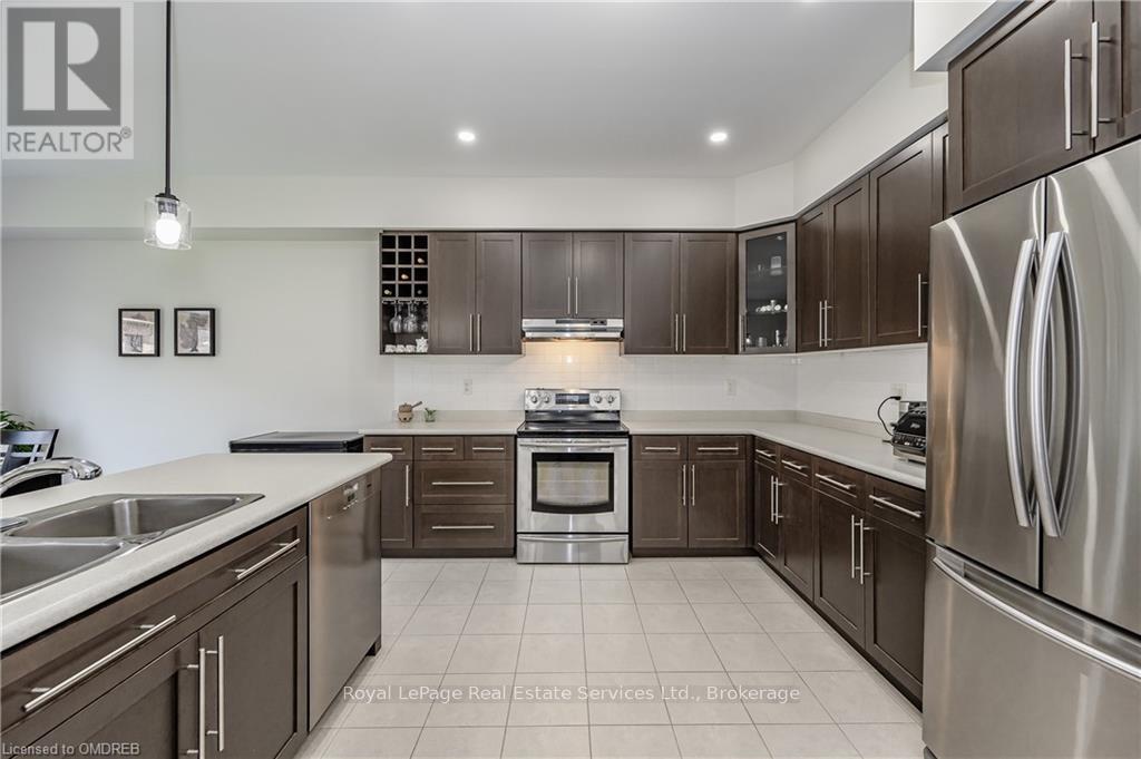 46 Creek Ridge Street, Kitchener, Ontario  N2R 0B6 - Photo 17 - X10443904