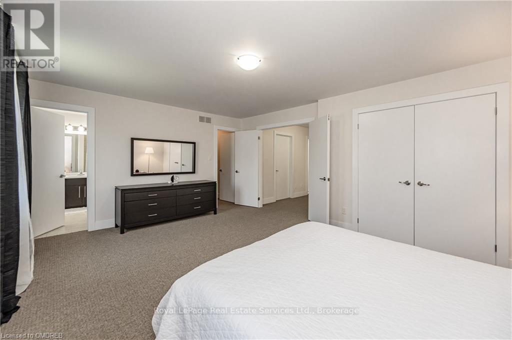 46 Creek Ridge Street, Kitchener, Ontario  N2R 0B6 - Photo 21 - X10443904