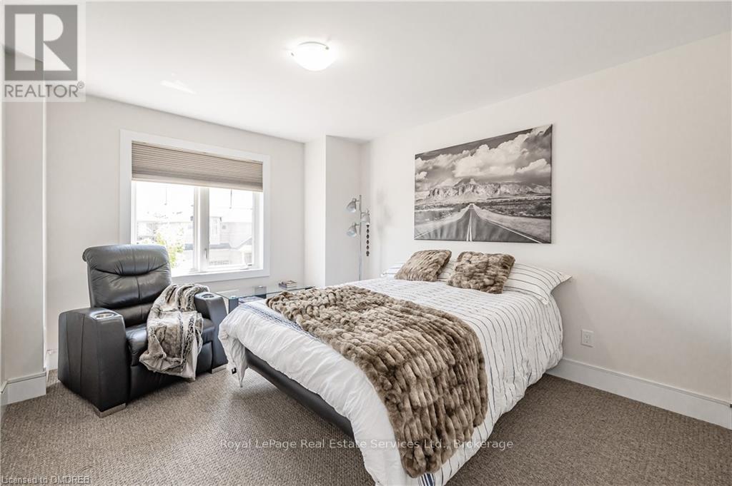 46 Creek Ridge Street, Kitchener, Ontario  N2R 0B6 - Photo 25 - X10443904