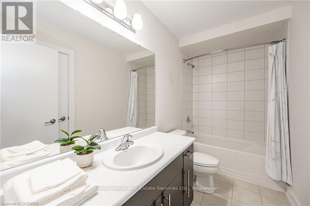 46 Creek Ridge Street, Kitchener, Ontario  N2R 0B6 - Photo 30 - X10443904