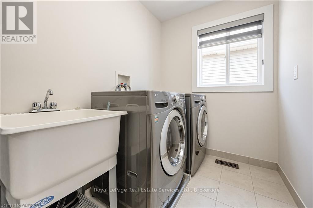 46 Creek Ridge Street, Kitchener, Ontario  N2R 0B6 - Photo 31 - X10443904
