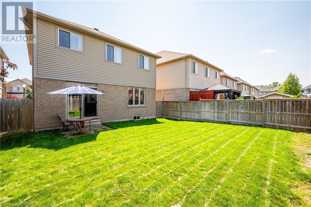 46 Creek Ridge Street, Kitchener, Ontario  N2R 0B6 - Photo 37 - X10443904
