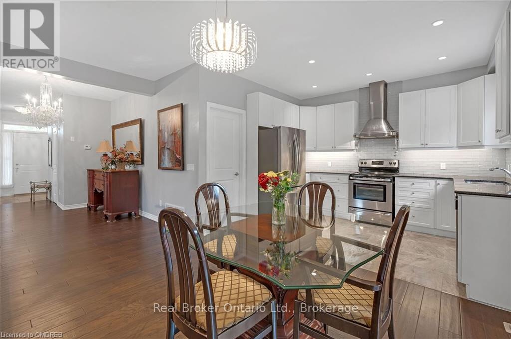 93 Southshore Crescent, Hamilton (Lakeshore), Ontario  L8E 0J3 - Photo 13 - X11880101