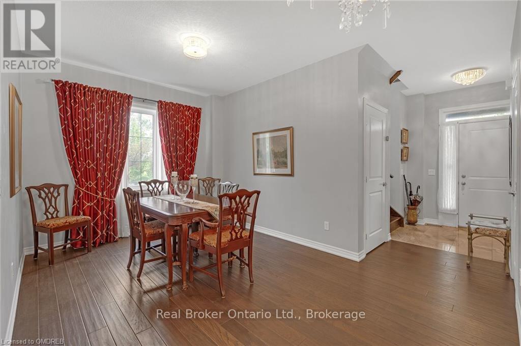 93 Southshore Crescent, Hamilton (Lakeshore), Ontario  L8E 0J3 - Photo 19 - X11880101