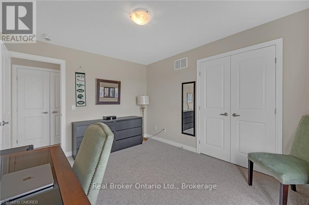 93 Southshore Crescent, Hamilton (Lakeshore), Ontario  L8E 0J3 - Photo 22 - X11880101