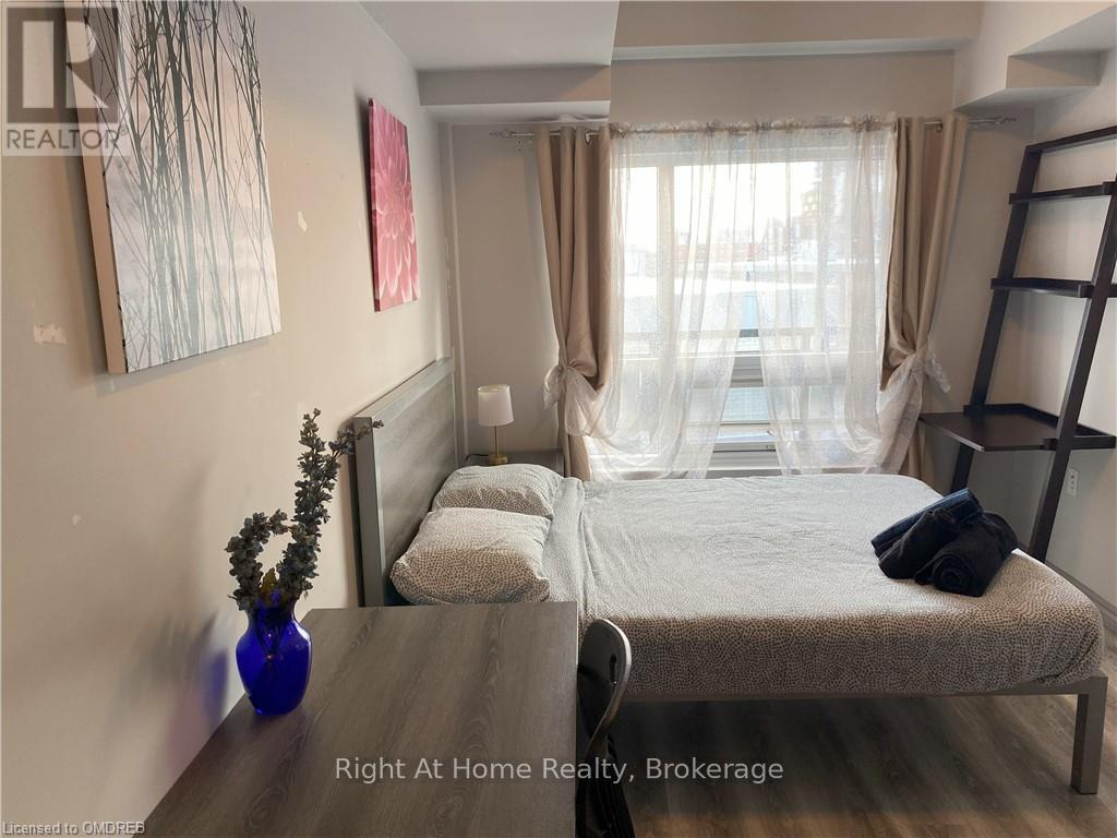 B510 - 275 Larch Street, Waterloo, Ontario  N2L 0J2 - Photo 14 - X11880127