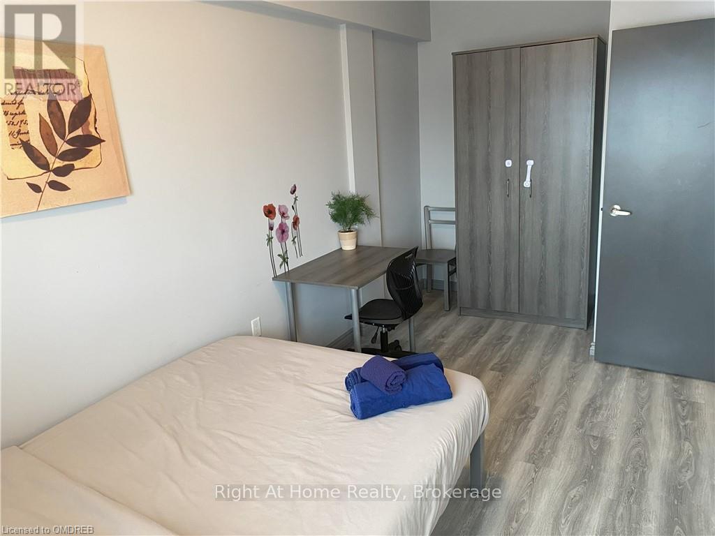 B510 - 275 Larch Street, Waterloo, Ontario  N2L 0J2 - Photo 21 - X11880127