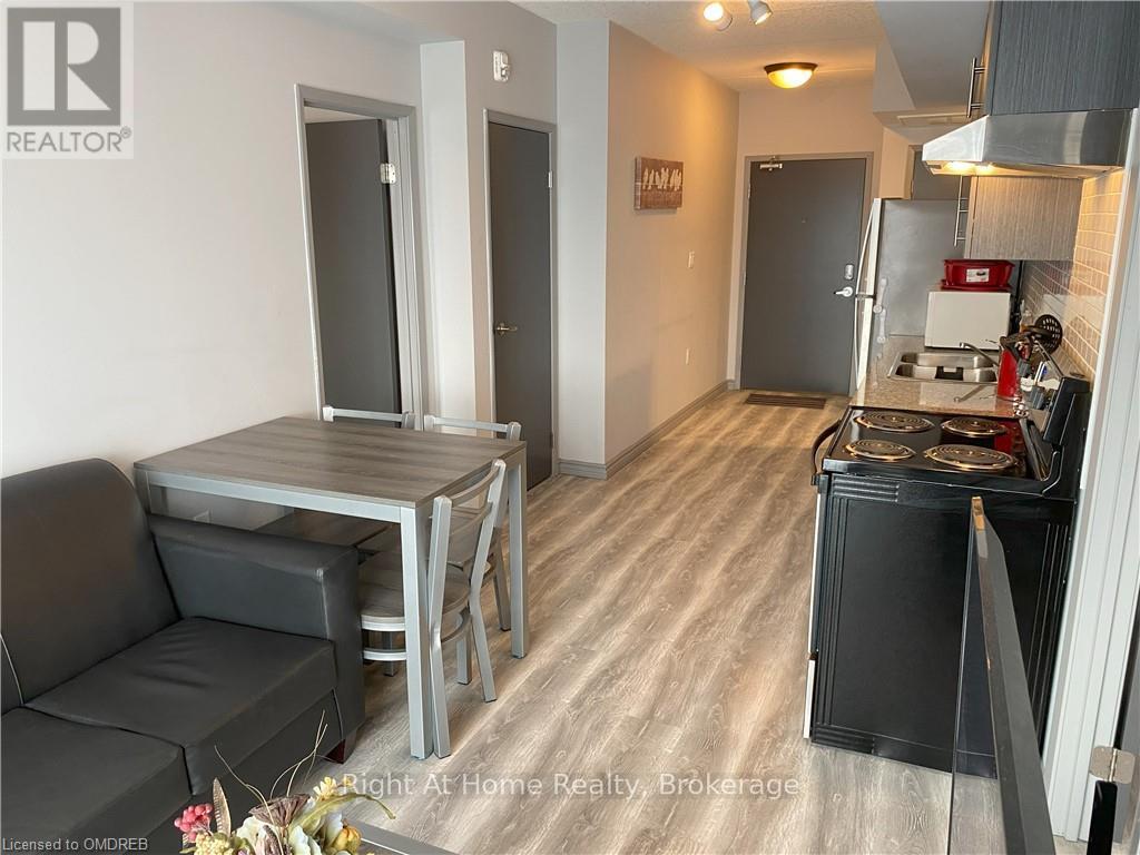 B510 - 275 Larch Street, Waterloo, Ontario  N2L 0J2 - Photo 8 - X11880127