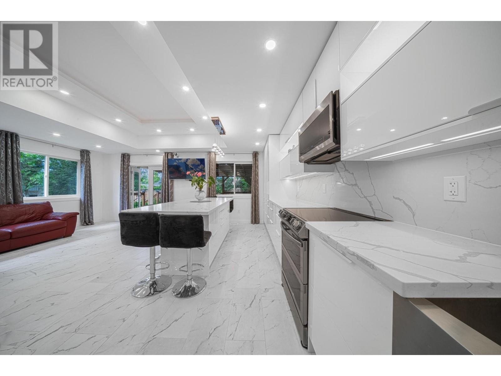 Property at 20623 114 AVENUE image 3