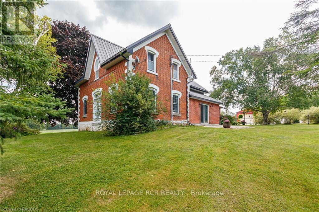 268 Fox Ridge Road, Grey Highlands, Ontario  N0H 1J0 - Photo 1 - X10847416