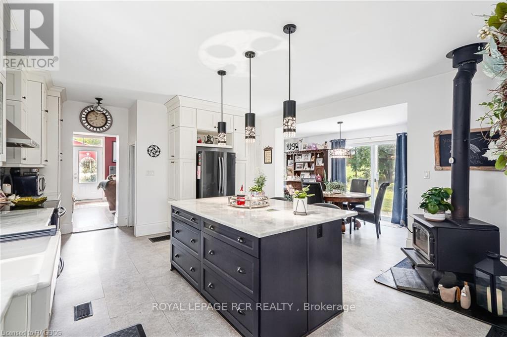 268 Fox Ridge Road, Grey Highlands, Ontario  N0H 1J0 - Photo 16 - X10847416