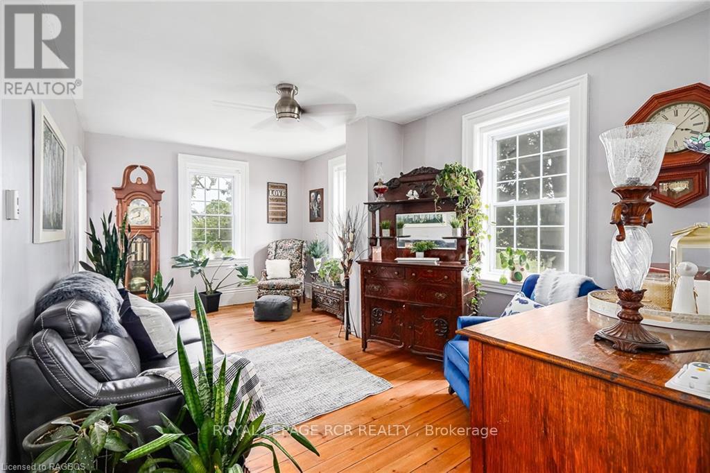 268 Fox Ridge Road, Grey Highlands, Ontario  N0H 1J0 - Photo 19 - X10847416