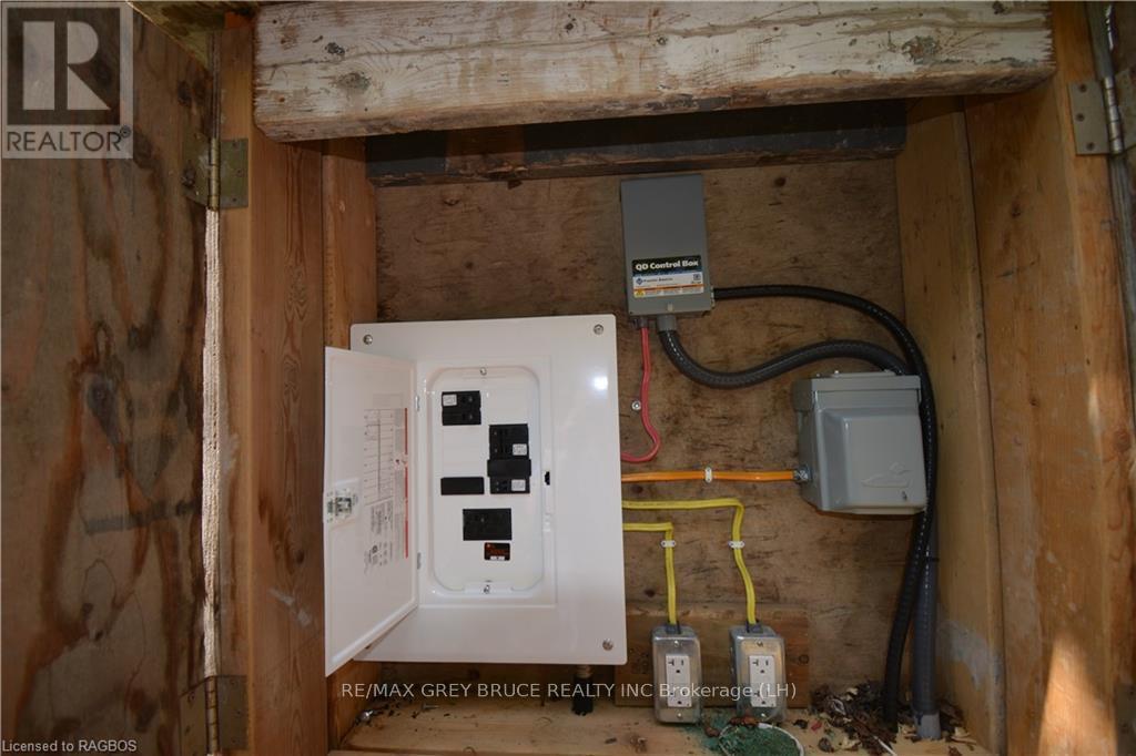 41 Noble Drive, Northern Bruce Peninsula, Ontario  N0H 1Z0 - Photo 34 - X10848742