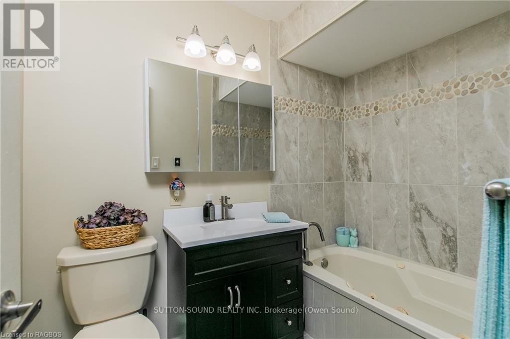 7 Sandy Pines Trail, South Bruce Peninsula, Ontario  N0H 2G0 - Photo 29 - X10848748