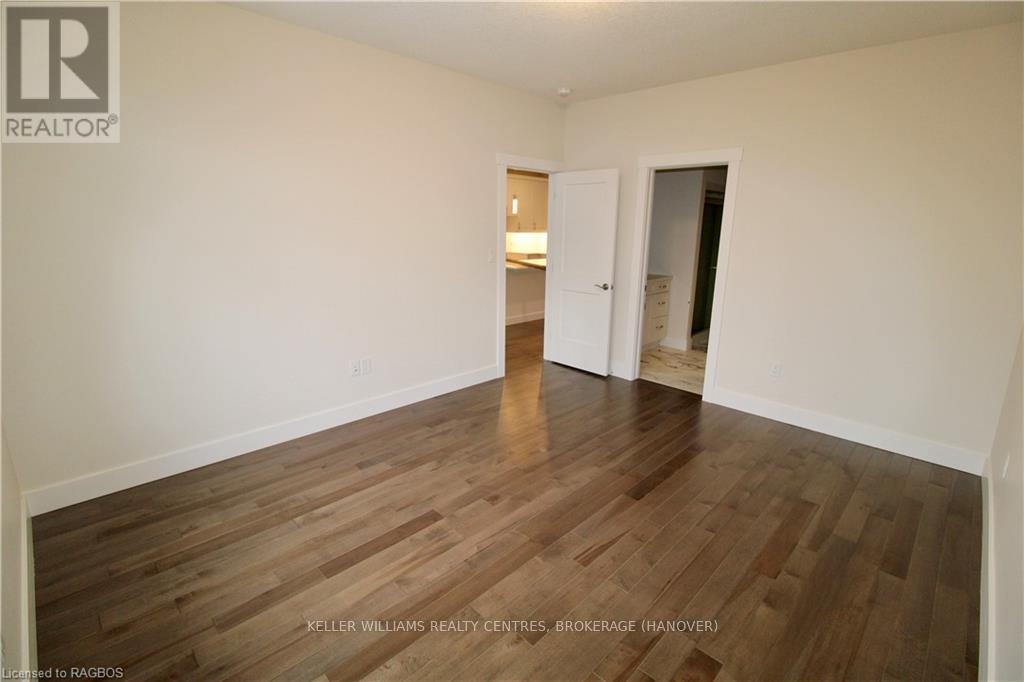 612 25th Avenue, Hanover, Ontario  N4N 3B8 - Photo 12 - X10848058