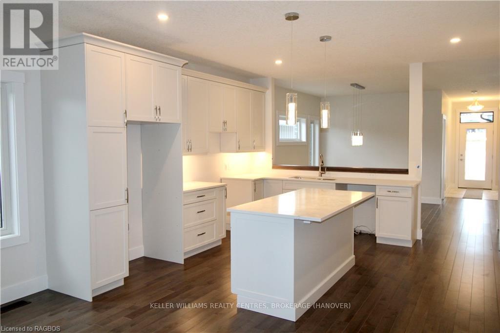 612 25th Avenue, Hanover, Ontario  N4N 3B8 - Photo 7 - X10848058
