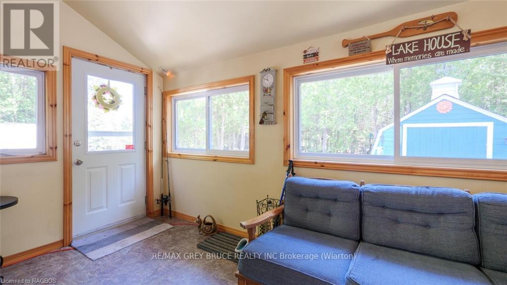 11 Silversides Pt Road, Northern Bruce Peninsula, Ontario  N0H 1Z0 - Photo 15 - X10849507