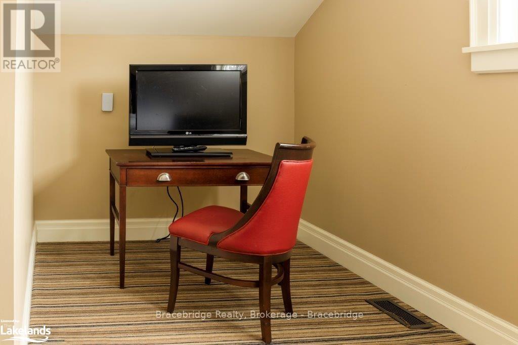 G101-B1 - 1869 Muskoka Road 118 W, Muskoka Lakes, Ontario  P1L 1W8 - Photo 18 - X10895777