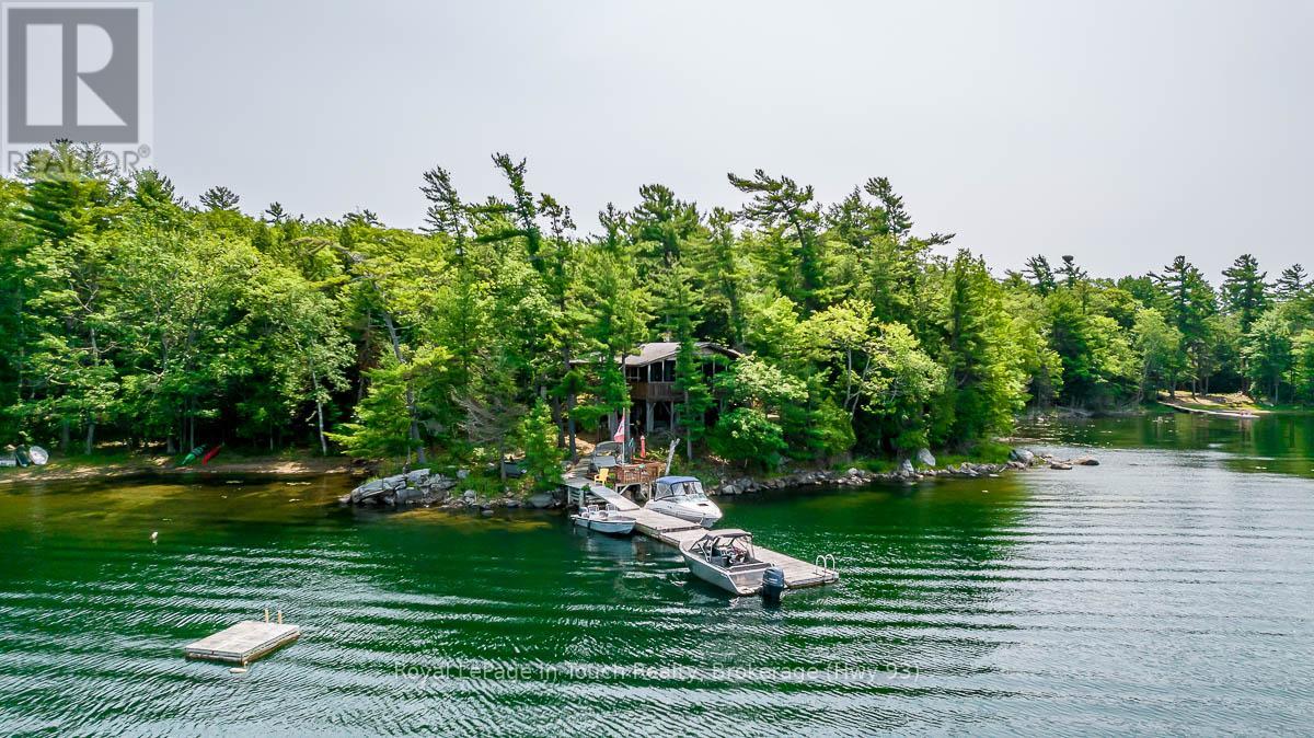 B207-7 Wahsoune Island, The Archipelago, Ontario  P2A 1T4 - Photo 2 - X10895861
