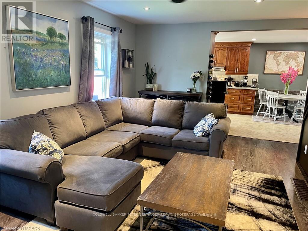 1204 Bruce Rd 12, South Bruce, Ontario  N0G 2V0 - Photo 15 - X10848035