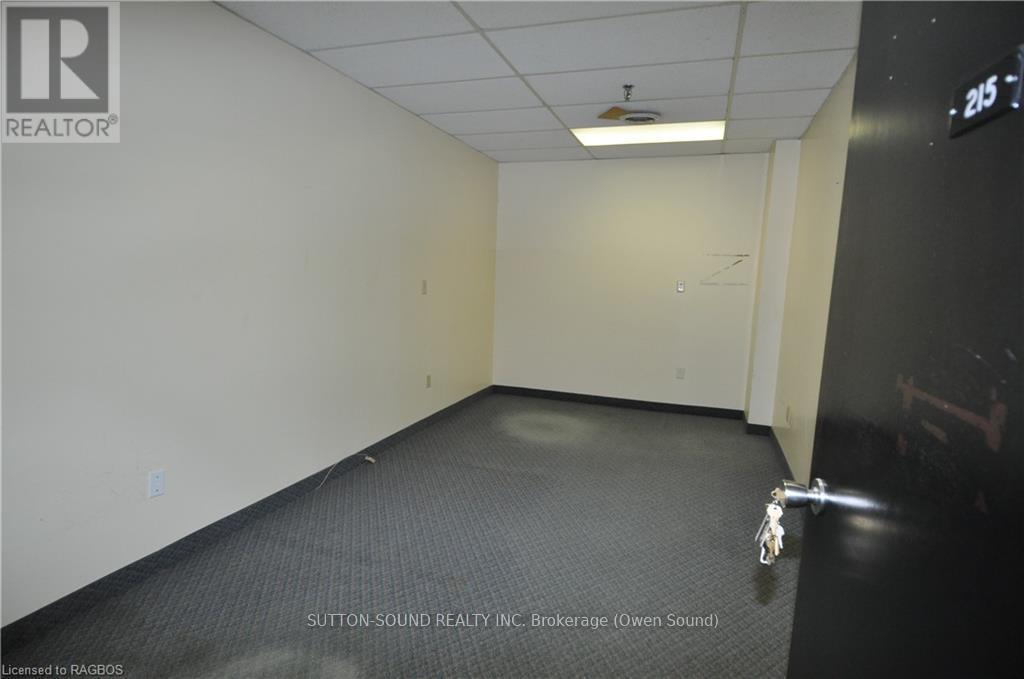 215 - 945 3rd Avenue E, Owen Sound, Ontario  N4K 2K8 - Photo 2 - X10851638