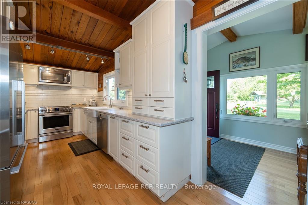 424135 Concession Road 6, West Grey, Ontario  N0C 1H0 - Photo 8 - X10848042