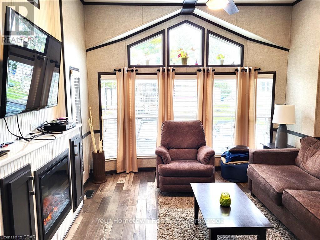 613 Oak Crescent, Centre Wellington, Ontario  N1M 2W5 - Photo 2 - X10875858