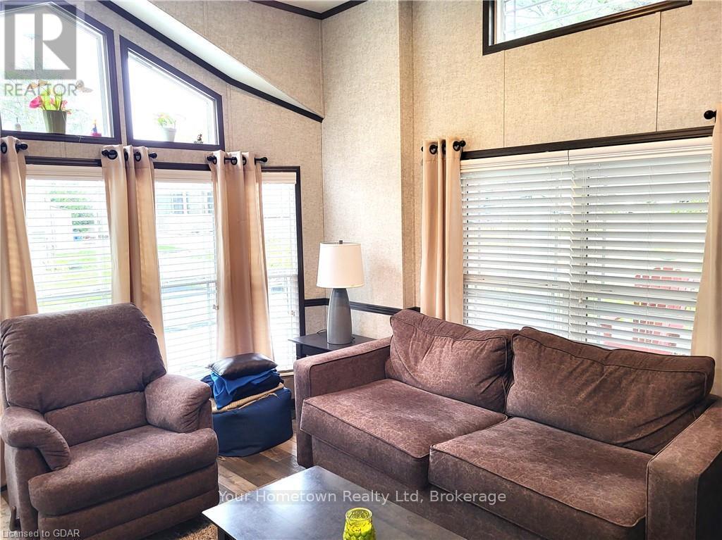 613 Oak Crescent, Centre Wellington, Ontario  N1M 2W5 - Photo 4 - X10875858